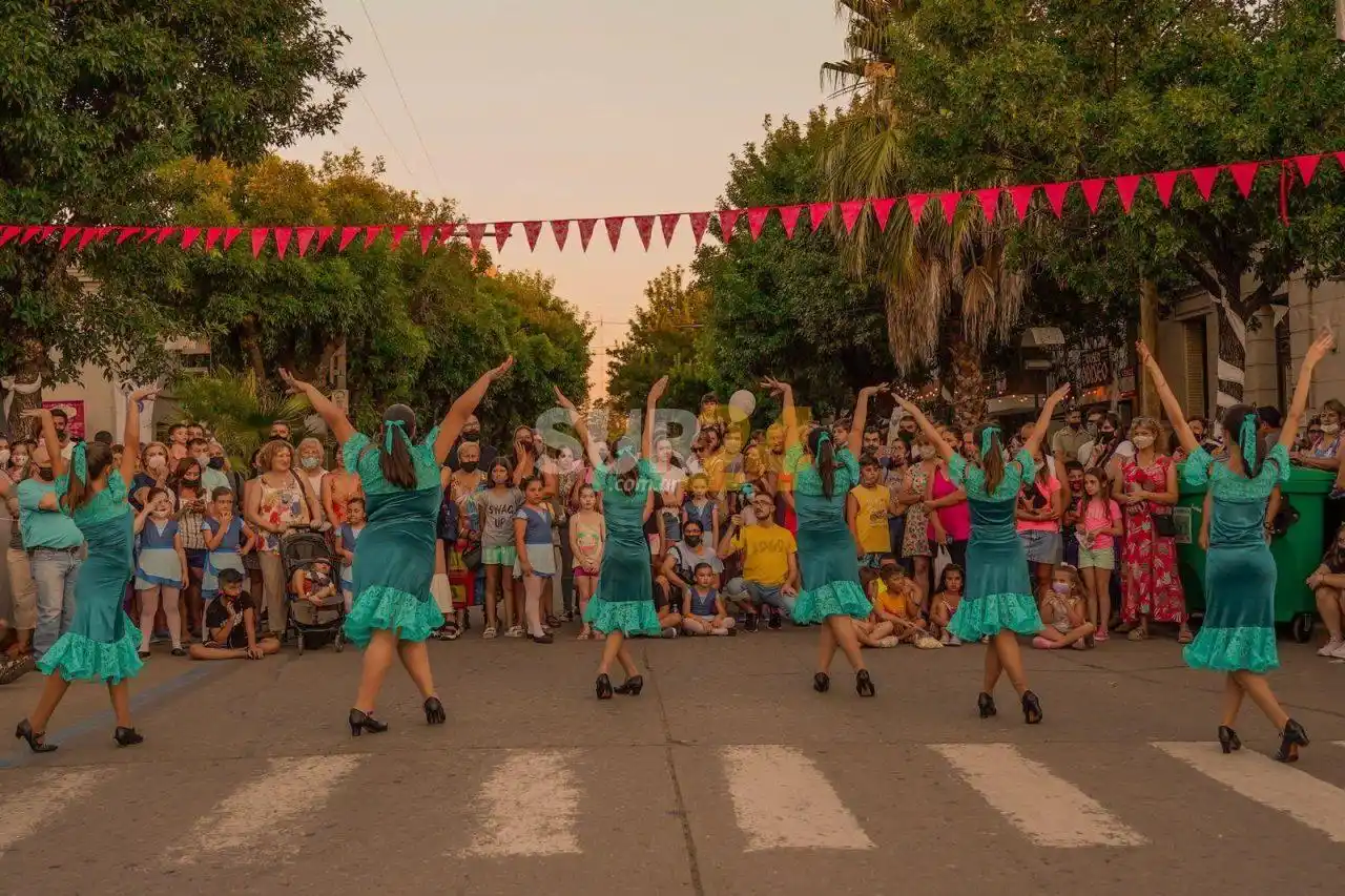 Los vecinos de Firmat y la región disfrutaron de la quinta edición de “Navidad Blanca”