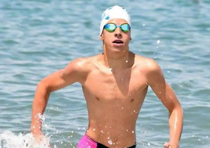 Campeón argentino juvenil de salvamento y cerca del Mundial