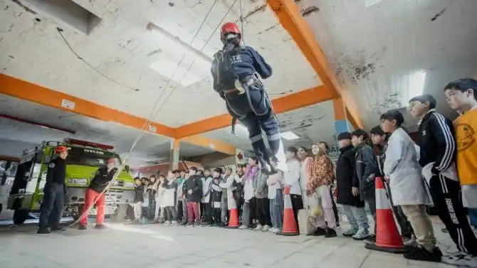 El objetivo de estas charlas es prevenir situaciones evitables, difundiendo información clara y accesible sobre el uso responsable.