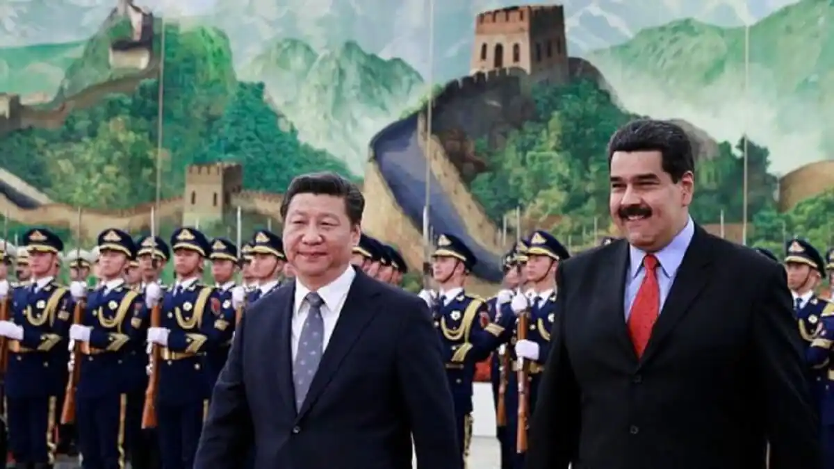 ¿PARA MOLESTAR A EE.UU.? Maduro espera reforzar lazos con China