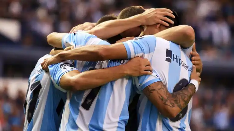 Copa Libertadores: Racing venció 2 a 1 a Wanderers y está en Cuartos de Final