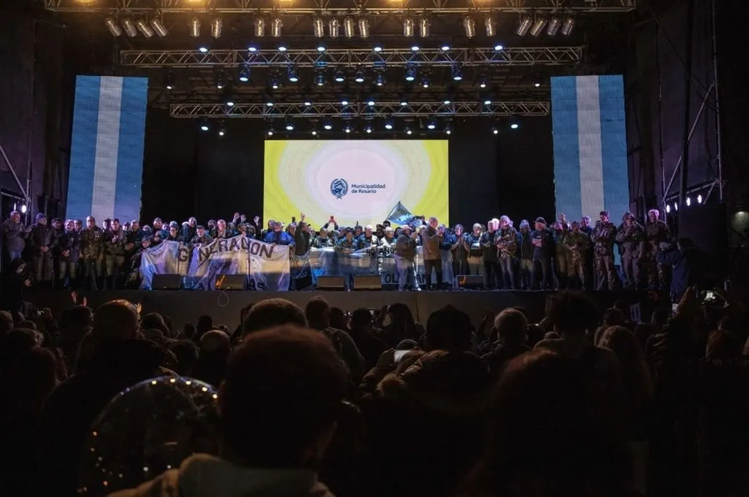 La actividad es organizada por la Municipalidad de Rosario, el Centro de exSoldados Combatientes en Malvinas de Rosario (Asociación de exCombatientes) y Generación Malvinas.