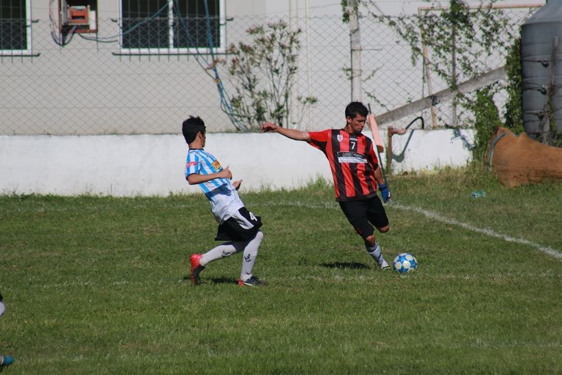 Central ganó el clásico y Sportivo Larroque perdió la categoría