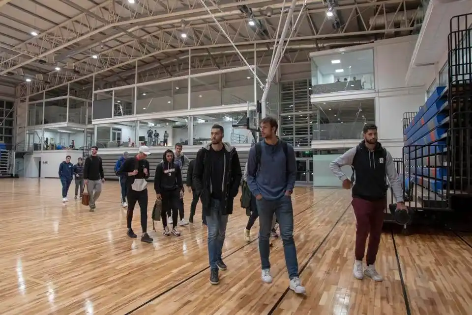 La Selección Argentina comenzó con los entrenamientos en Bahía Blanca