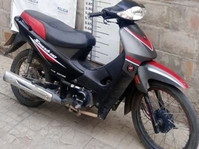 Fue detenido por la policía tras robar una moto con una ganzúa