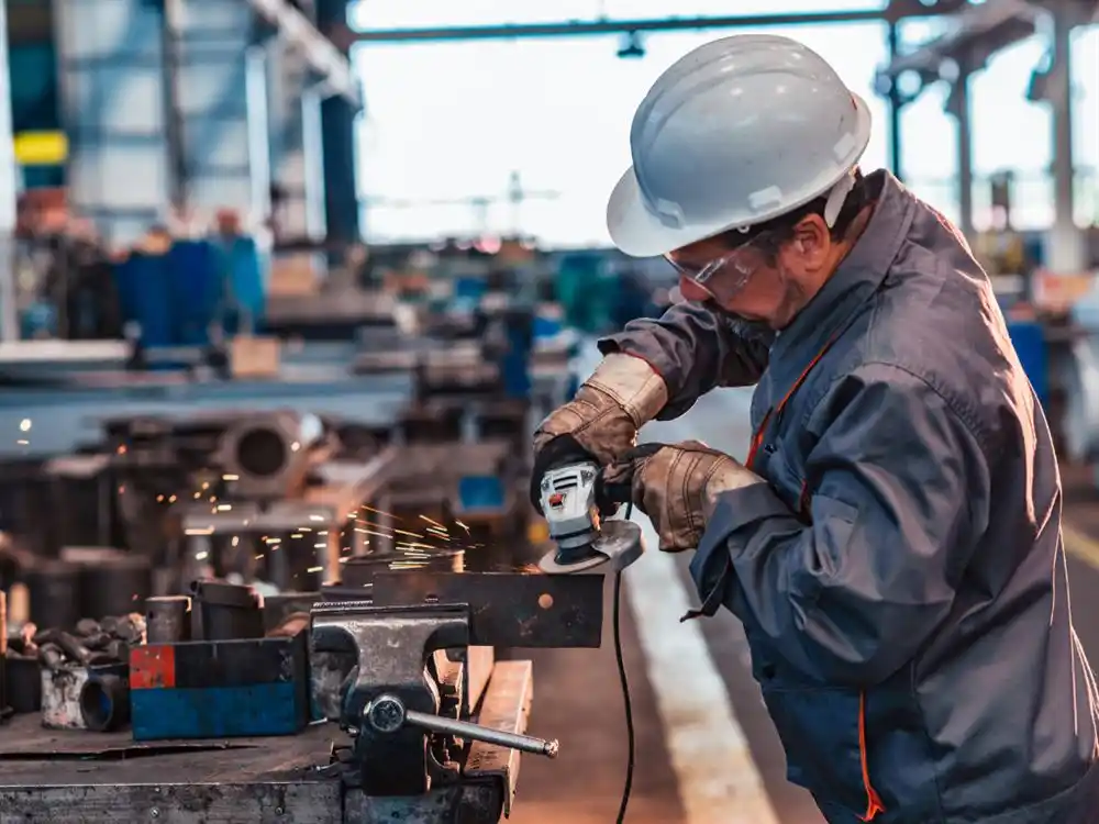 En enero, el empleo industrial disminuyó un 3,6% interanual