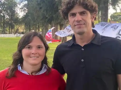 Lousteau posó junto a Lucía Varisco, la “enemiga” de Frigerio