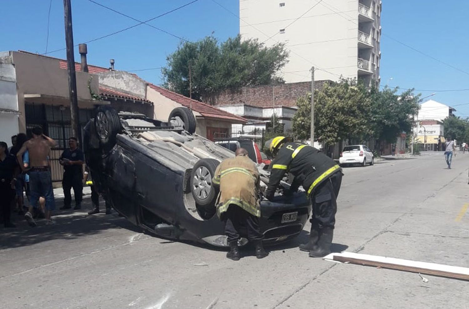 Una tarde con vuelcos y heridos en Mar del Plata