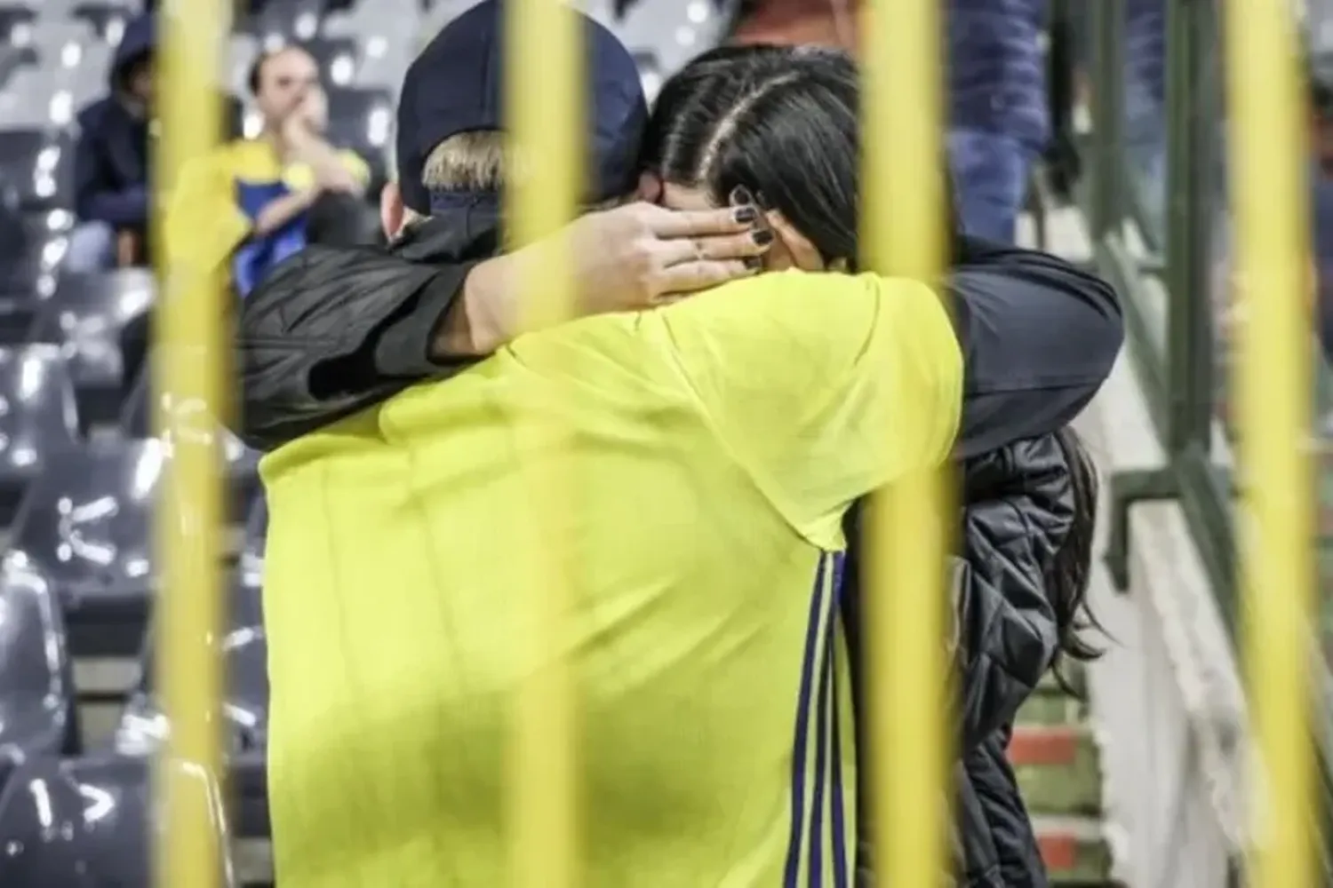 Fundamentalista asesina a dos hinchas en la previa de Bélgica vs Suecia