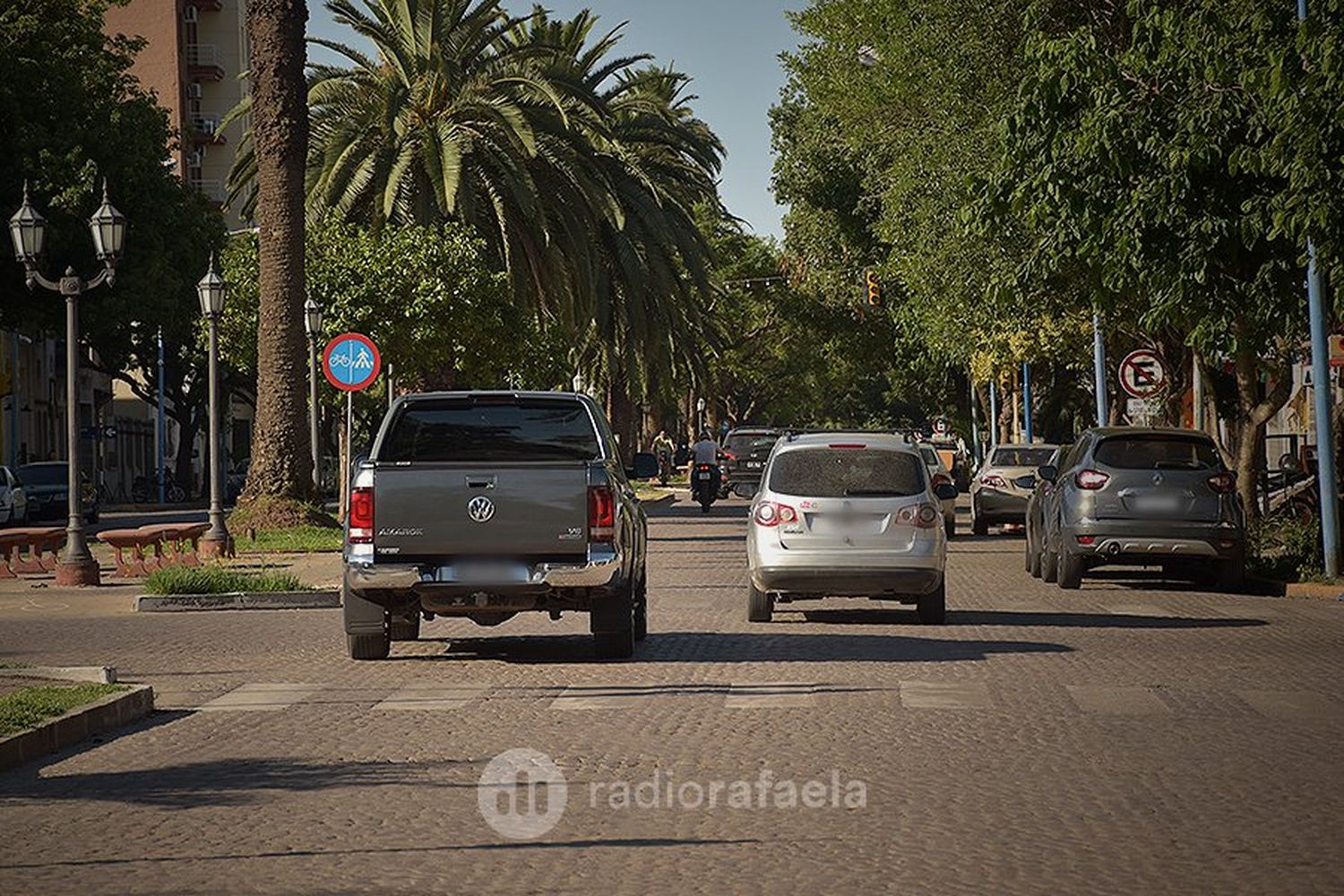 calle rafaela tarde clima soleado