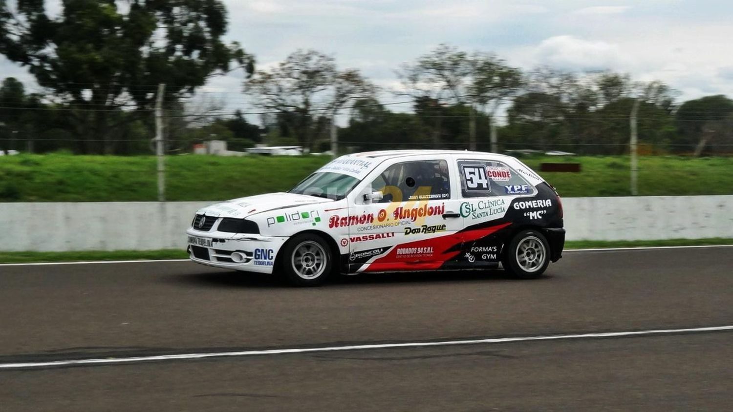 Fantástico regreso de Juan Emilio Guazzeroni