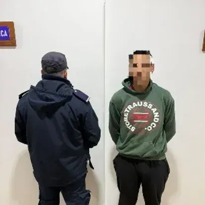 El hombre quedó alojado en la Comisaría.