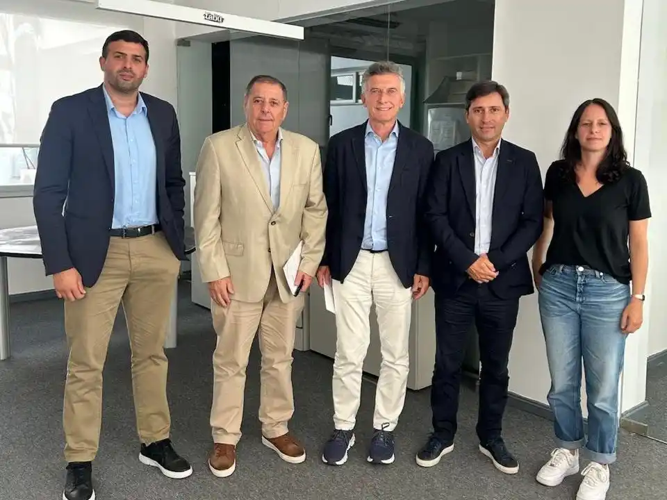 Alfredo De Angeli asumió la presidencia del bloque del PRO