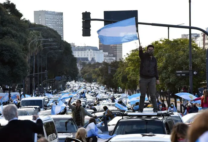Banderazo en todo el país contra el Gobierno por distintos motivos