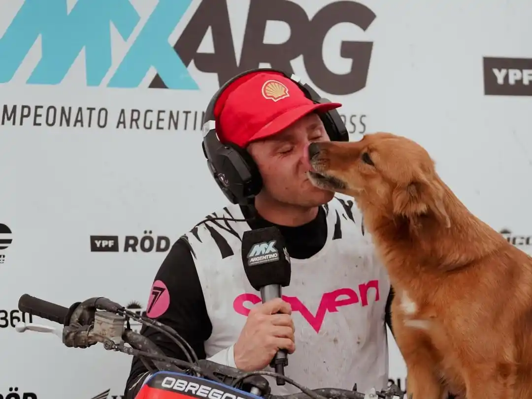 El campeón Juan Obregozo y su compañera canina Puppy, en una historia de superación
