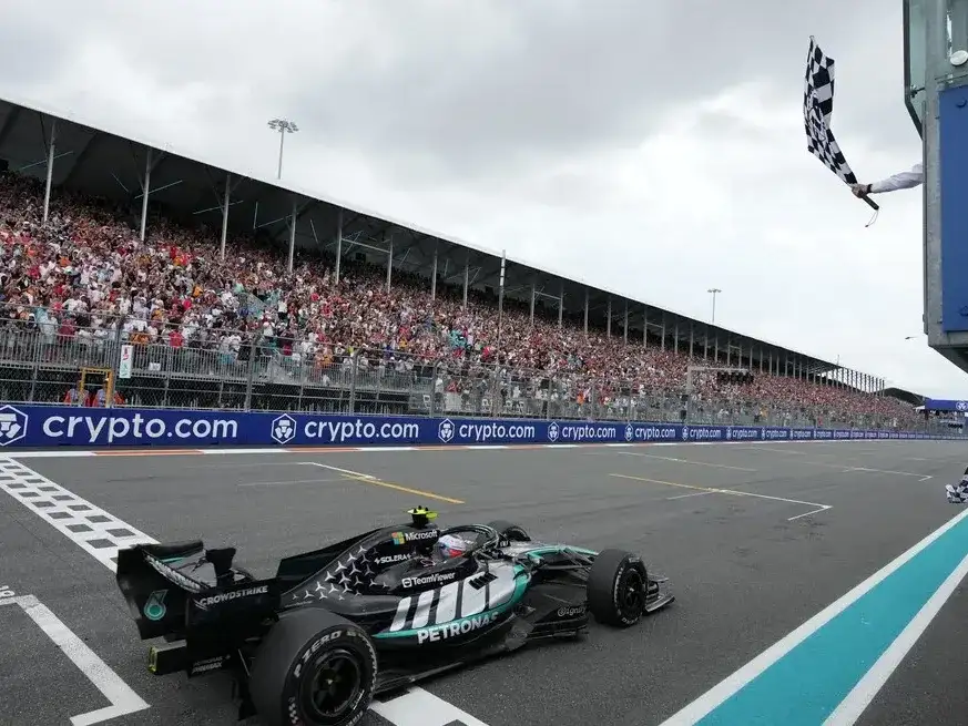 La FIA anunció ajustes técnicos para 2027 tras las críticas al actual sistema híbrido.