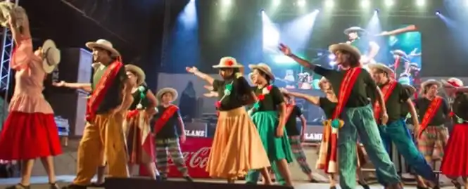 Salta: Festival Nacional de la Chicha con El Chaqueño Palavecino y Las Voces de Orán
