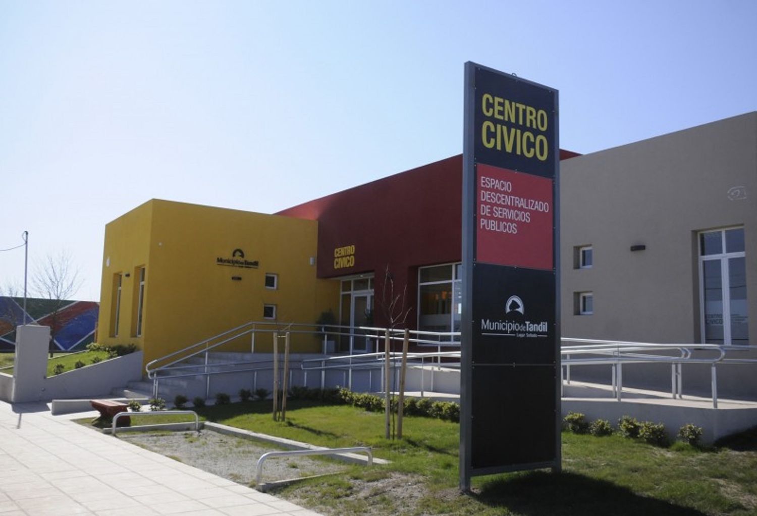 El Municipio desarrolla obras de mantenimiento y mejora en los centros cívicos de Villa Italia y Palermo