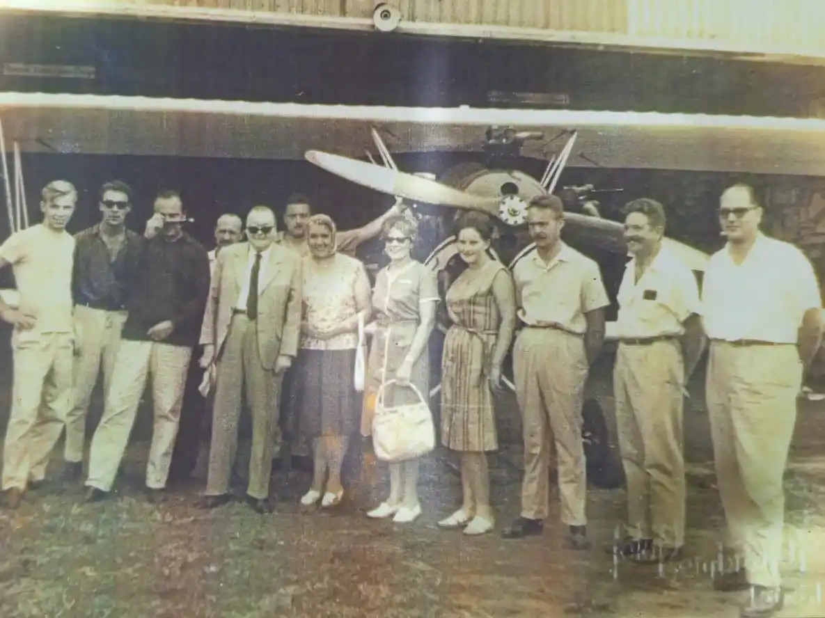 12 de julio de 1964. Olivero realiza un vuelo conmemorativo del primero llevado a cabo sobre Tandil el 14 de julio de 1914 (Gentileza Instituto de Estudios Aeroespaciales My. Eduardo Olivero)