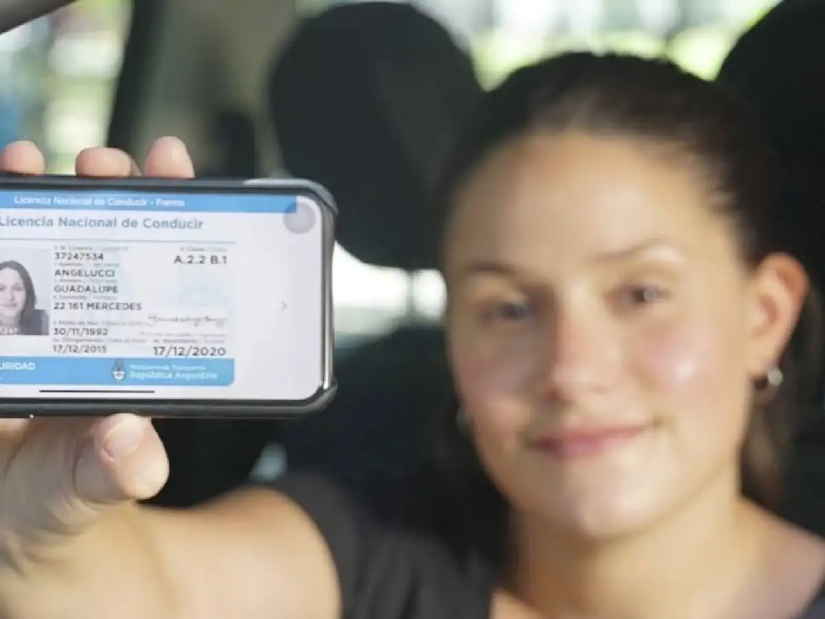 El carnet de conducir se podrá llevar en el celular