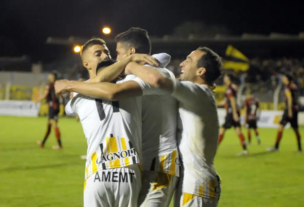 Santamarina quiere dar un paso adelante en casa