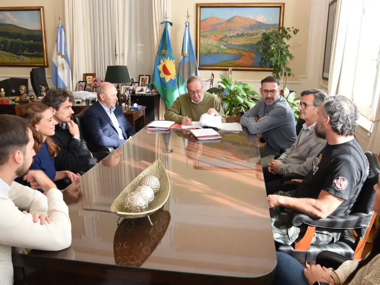 Las firmas que se incorporarán son Granja El Reencuentro, Tradición Inza y Celibrand, cuyos proyectos productivos se integrarán a un sector estratégico vinculado a la cadena agroalimentaria.
