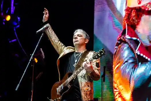 Los Ratones volvieron en una ardiente ceremonia rockera