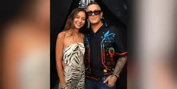 Cruce de versiones: Alejandro Sanz respondió a las severas acusaciones de su ex fan