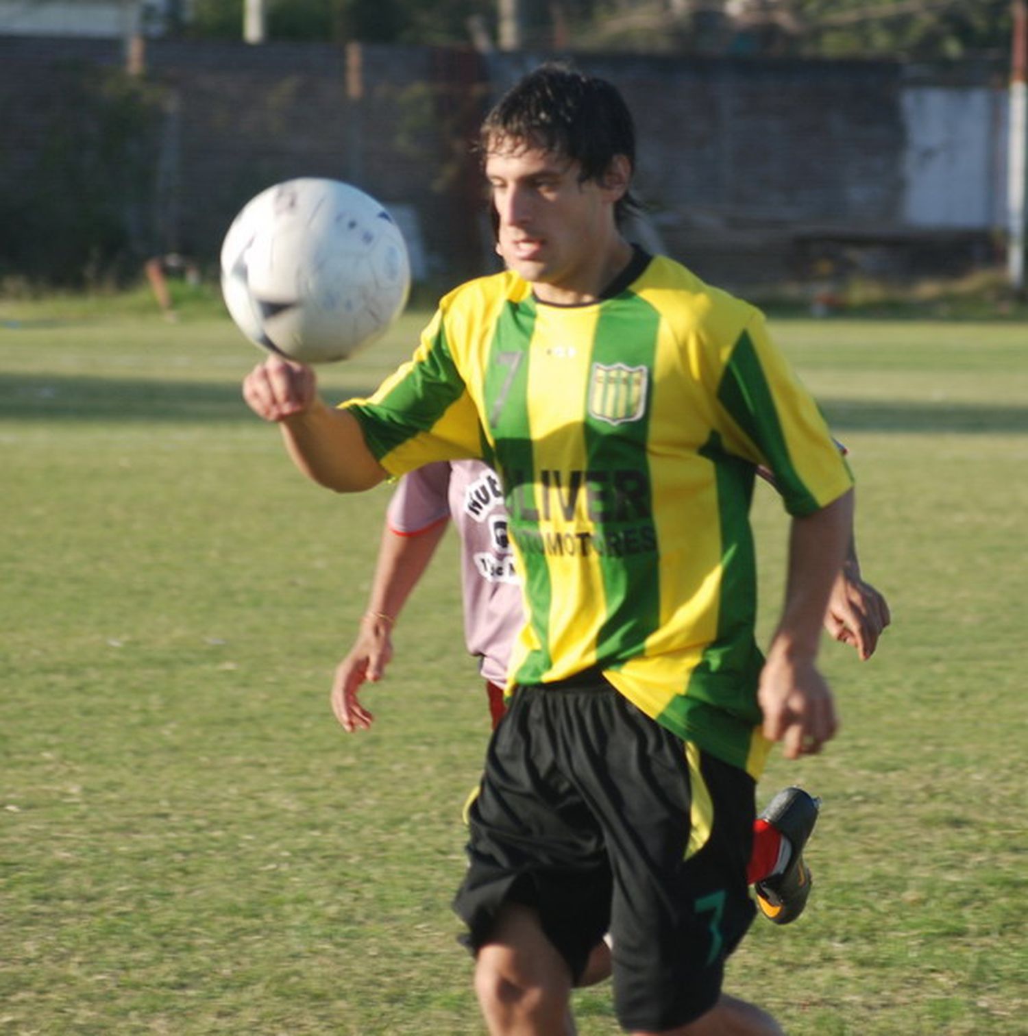 Sarmiento fue una Tromba de la mano de Álvarez