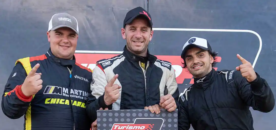 Martin Chico y Miguel Cangelaro descollaron en las series del Turismo Pista, en Concepción del Uruguay