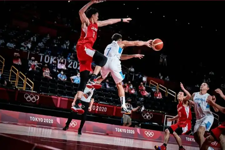 Argentina ganó y estará en cuartos de final