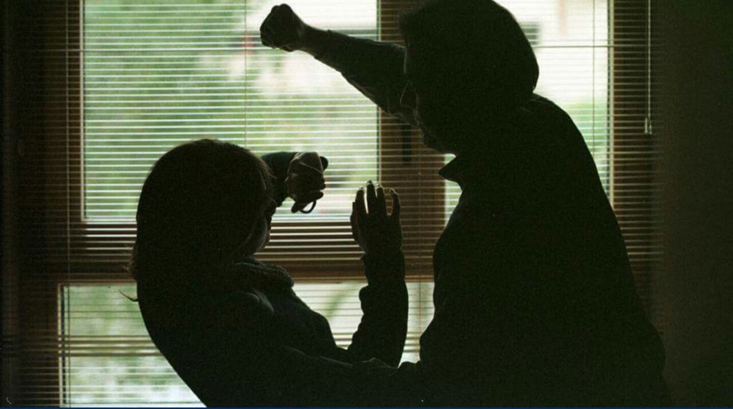 Firmat: denunció que su pareja la tomó a golpes de puño