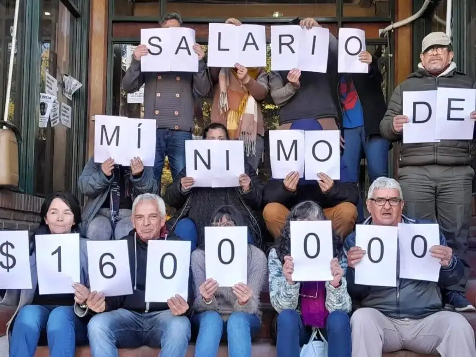 Piden al Gobierno provincial un salario mínimo de 1,6 millones de pesos