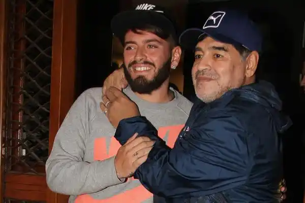 Diego Junior: “Tengo la necesidad de defender a mi viejo”