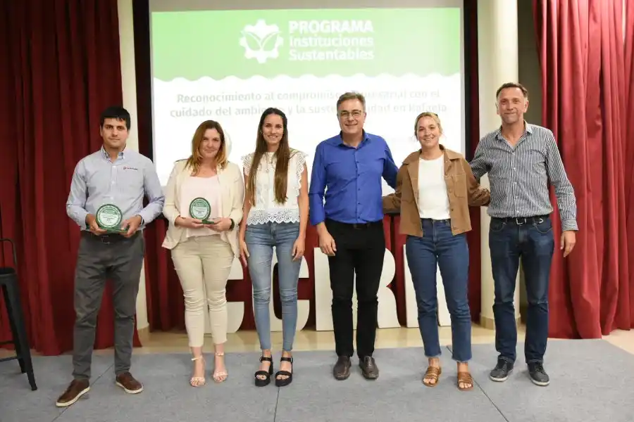 En el marco del programa Instituciones Sustentables,  la Municipalidad de Rafaela, realizó un encuentro con representantes de más de 50 empresas e industrias de la ciudad, para reconocer un año de intenso trabajo conjunto