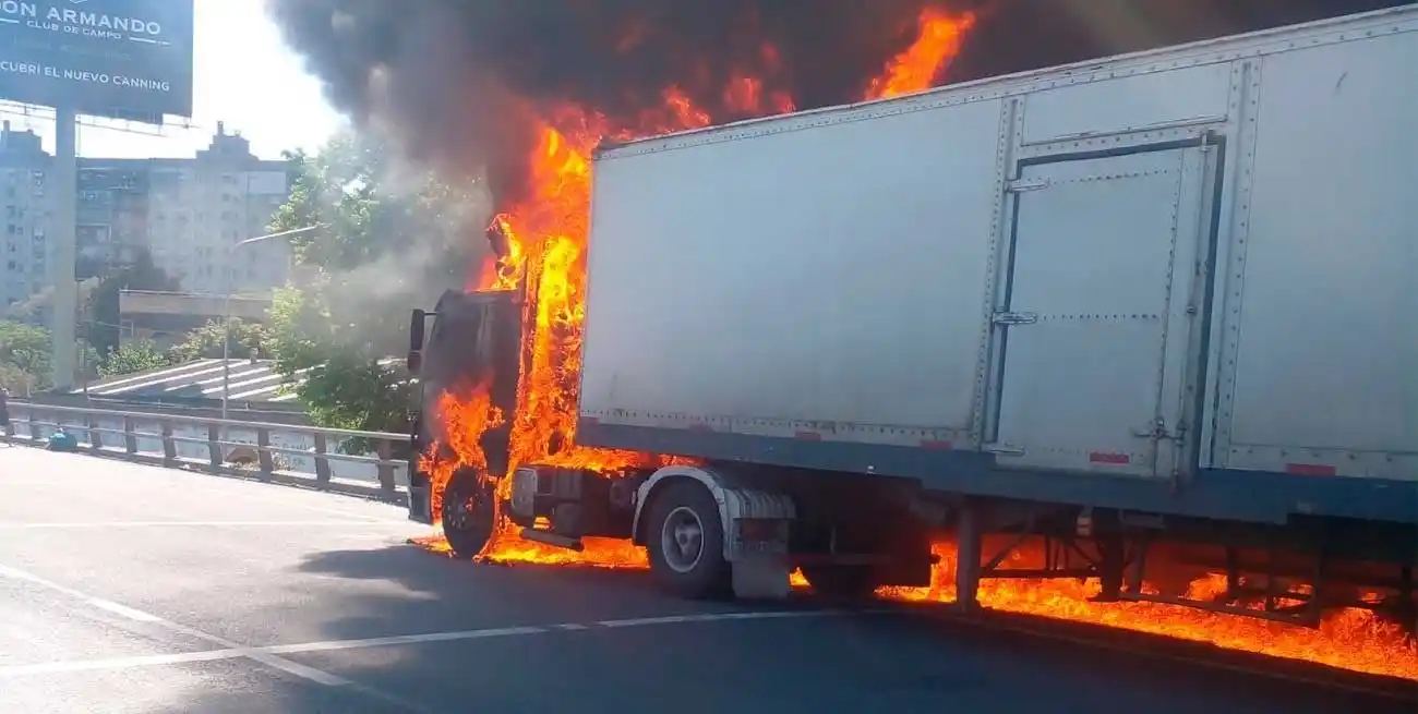 El hecho ocurrió en el kilómetro 15,8 cerca del ingreso a la General Paz