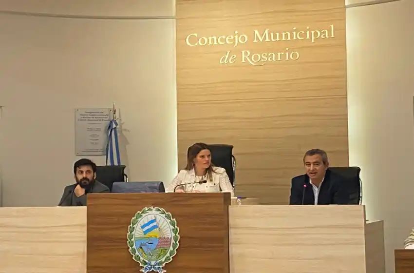 Javkin insistió en la autonomía municipal: «Es momento de cambiar, no podemos seguir así»