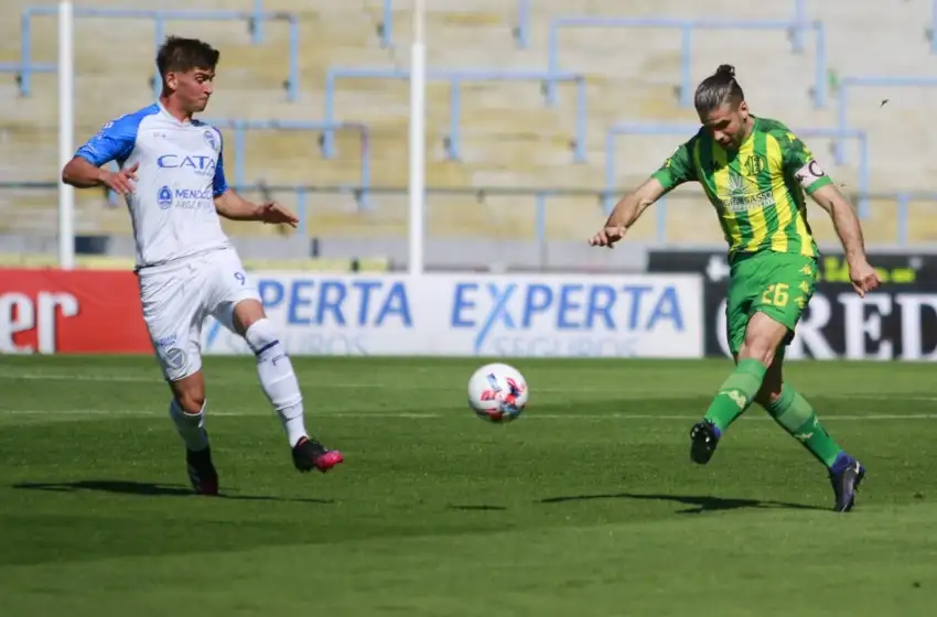Aldosivi recibe a Independiente para salir de perdedor