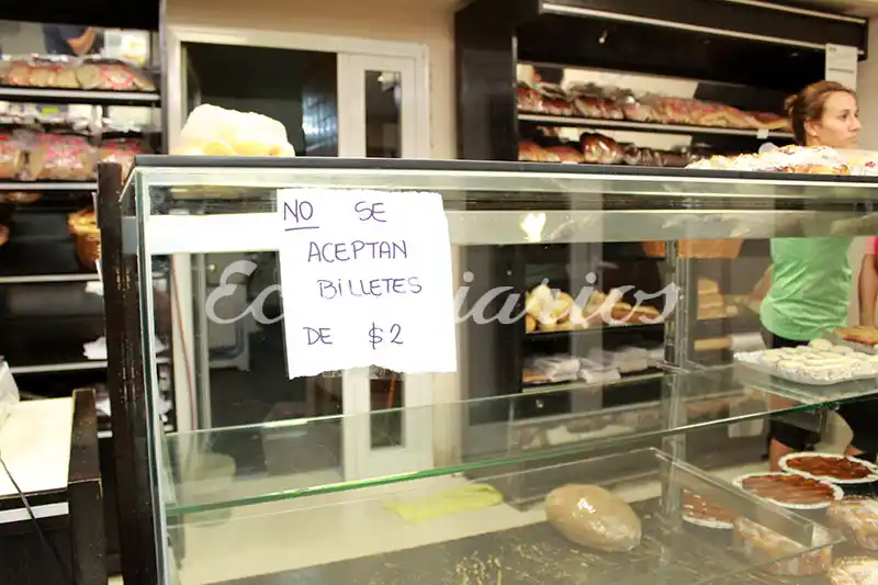Hay comercios que ya no aceptan los billetes de $2