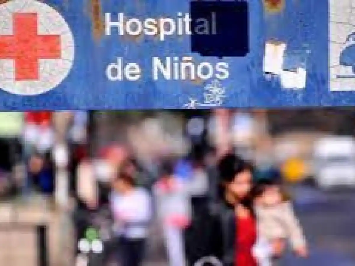 Está muy grave una nena atacada por una jauría en Córdoba: le amputaron un brazo