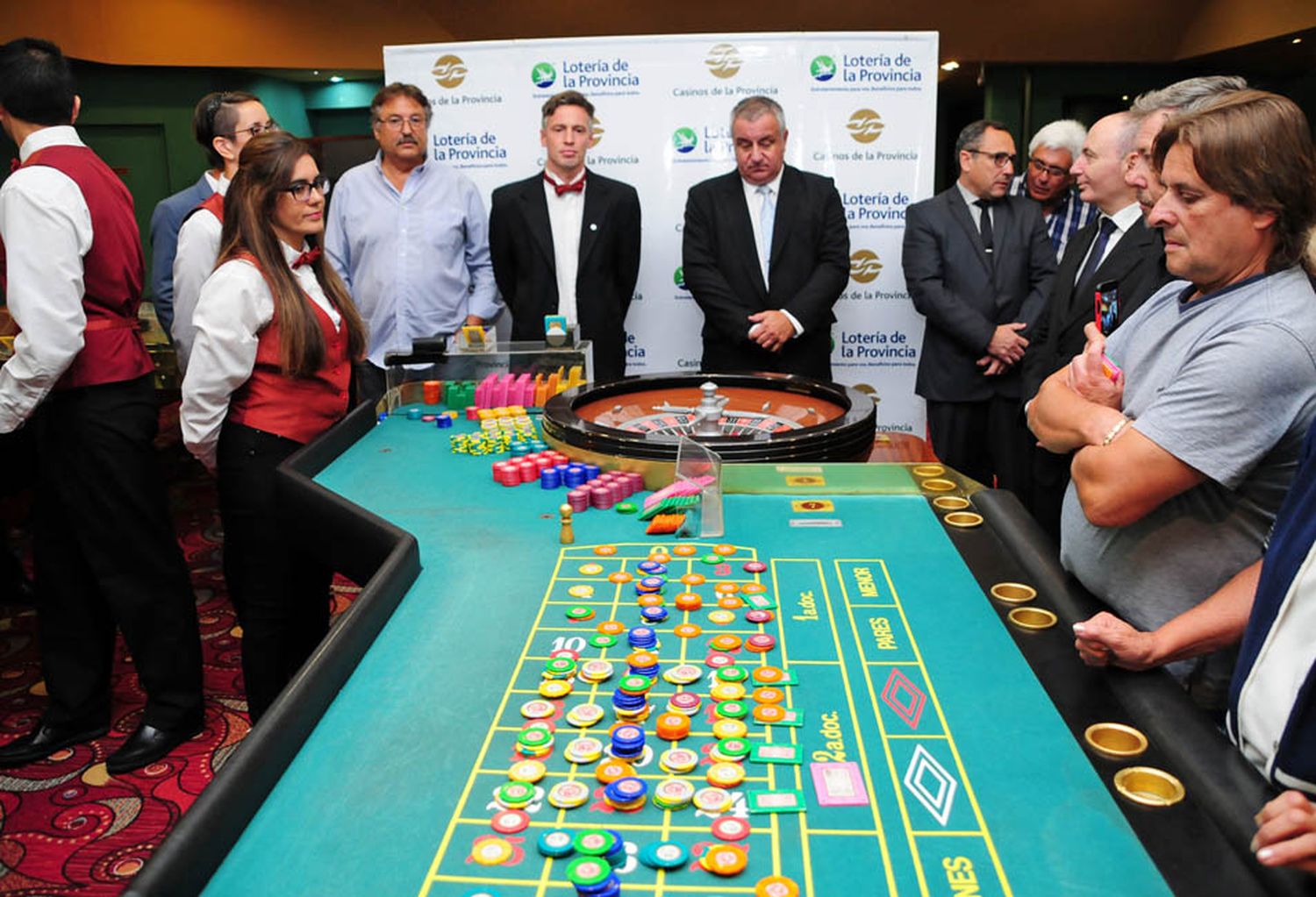 “Negro el 24” fue la primera bola que dio por inaugurada la temporada estival del Casino