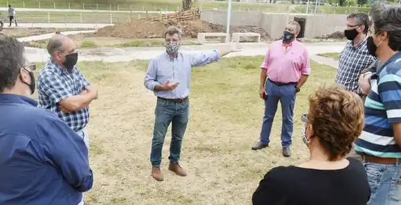 Avanzan las obras integrales de  saneamiento del arroyo Manzores