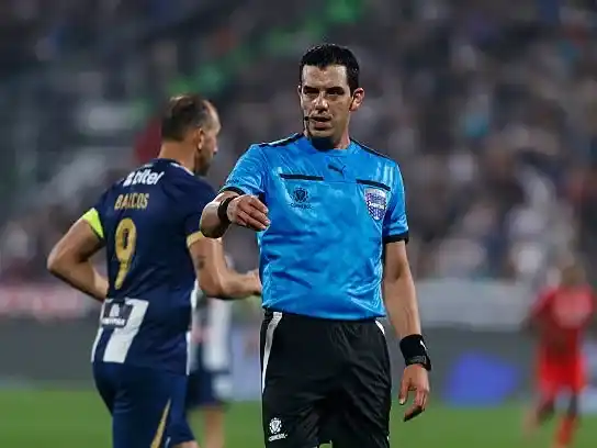 Rey Hilfer, el árbitro del clásico de Avellaneda