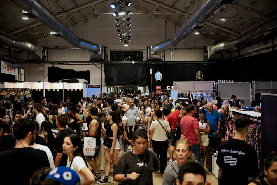 Más de 70.000 personas pasaron por Outlet Rosario a tres días de su apertura