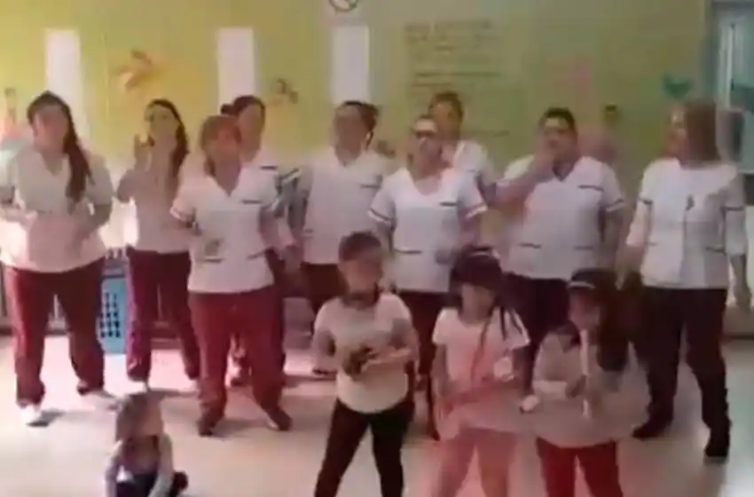 La cumbia de la vacuna: médicos inventaron canciones para que los chicos se vacunen contra el sarampión