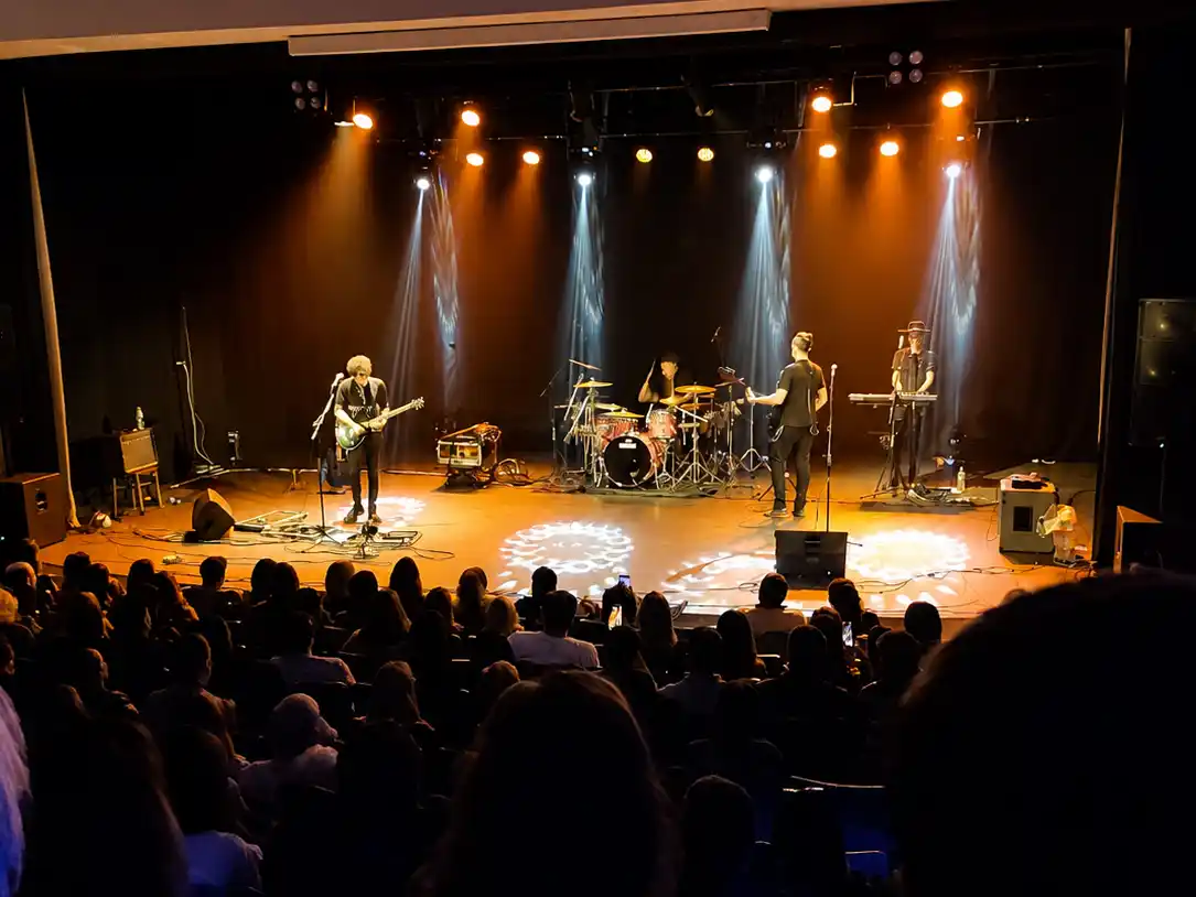 El Cuarto Soda brindó un concierto este martes en el Teatro Municipal