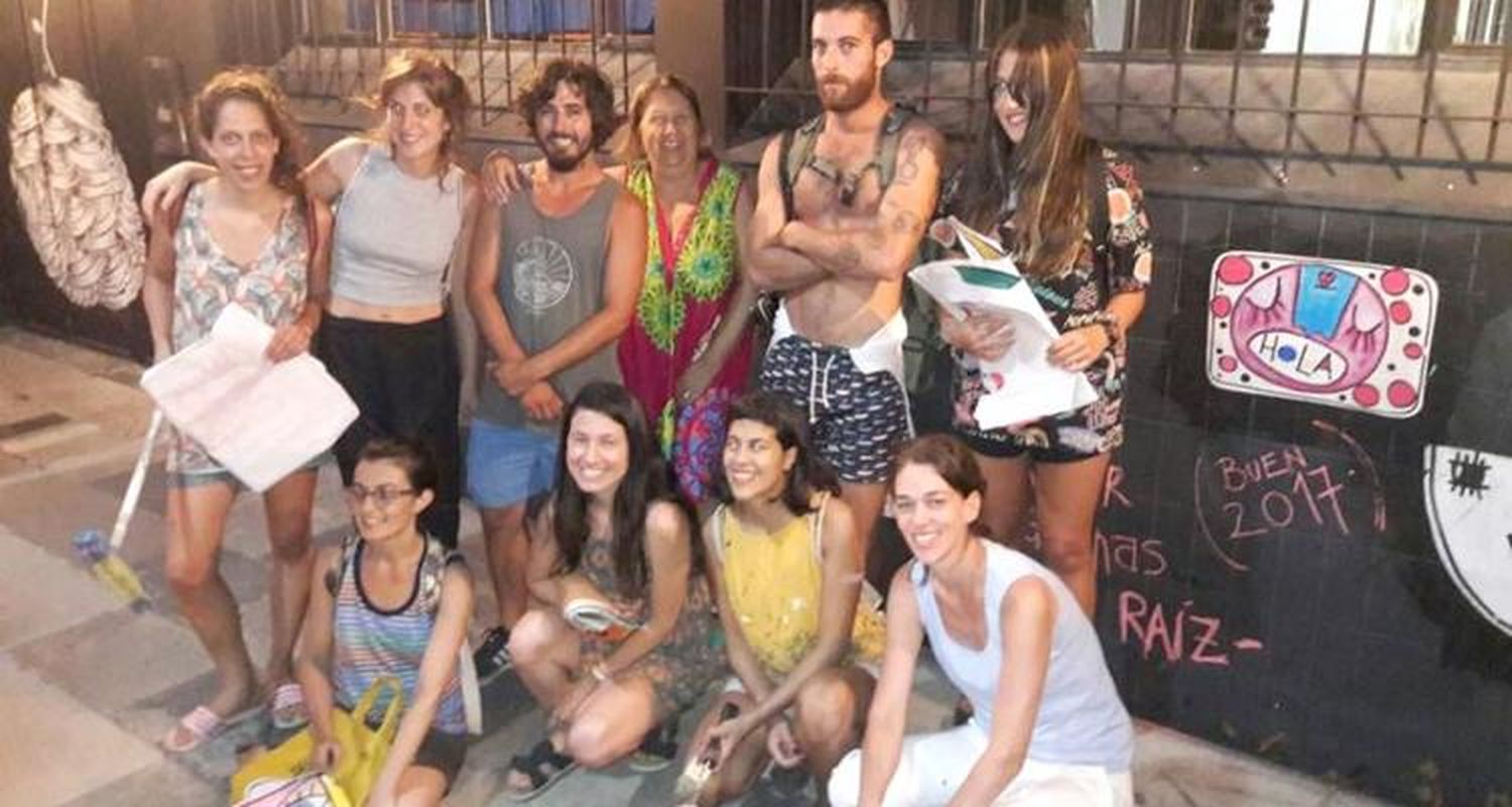 Pegatinas en el Muro de La Opinión