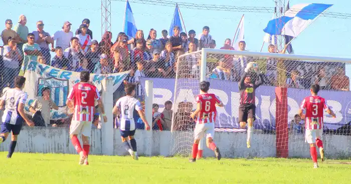 Arrancaron las revanchas con triunfos de Juventud de Carbó y Sociedad Sportiva
