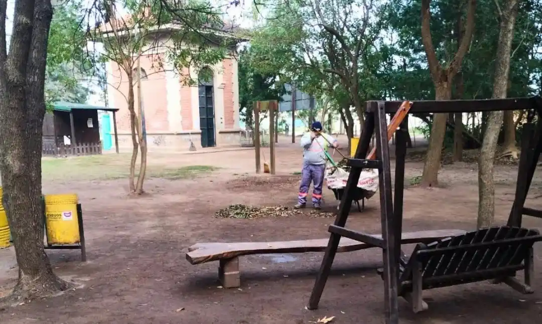 Espacios Publicos Bosque Besaccia