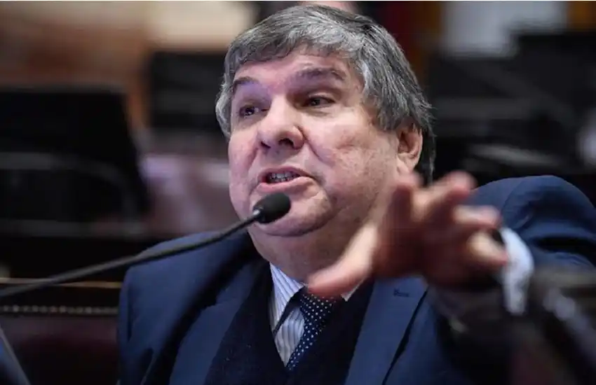 «¿Queremos paz social? Bueno, comencemos con parar este juicio vergonzoso», dijo un senador del Frente de Todos